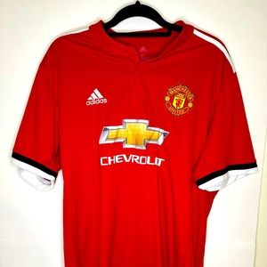 Manchester United Kit bought at Old Trafford. Adidas XL.